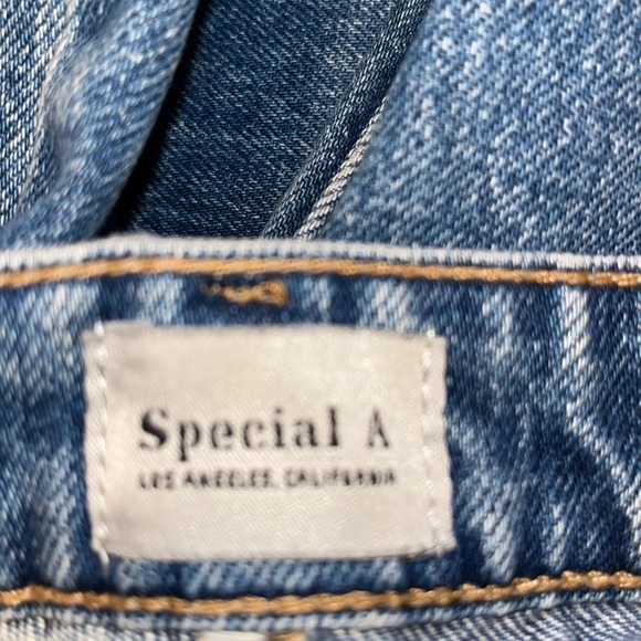 TIME TO WASTE MID RISE STRAIGHT LEG SPECIAL A JEANS (MEDIUM LIGHT) waist 30” - Picture 2 of 12